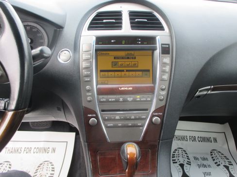 Used 2010 Lexus ES 350 Premium FWD image 4