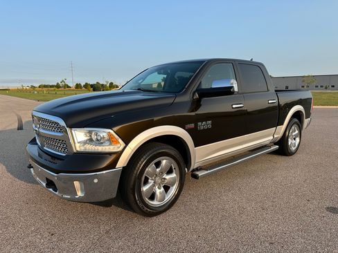 Used 2014 RAM 1500 Laramie image 1