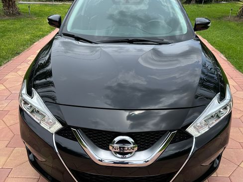 Used 2017 Nissan Maxima SL FWD image 2