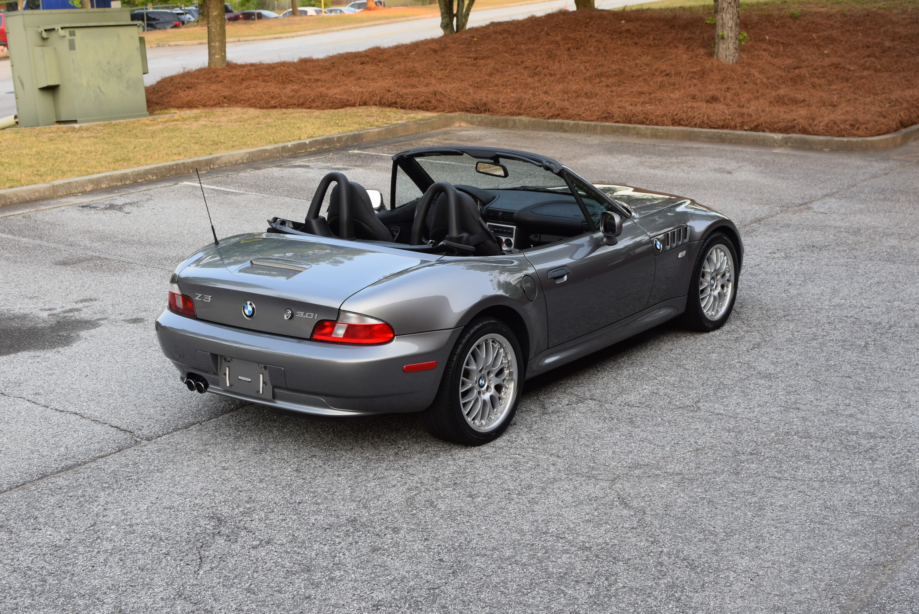 Used 2001 BMW Z3 3.0i RWD image 26
