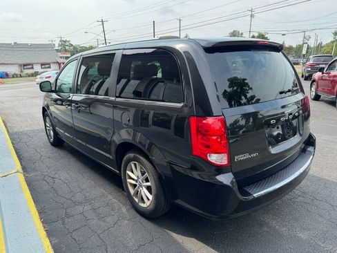 Used 2020 Dodge Grand Caravan SXT FWD image 4