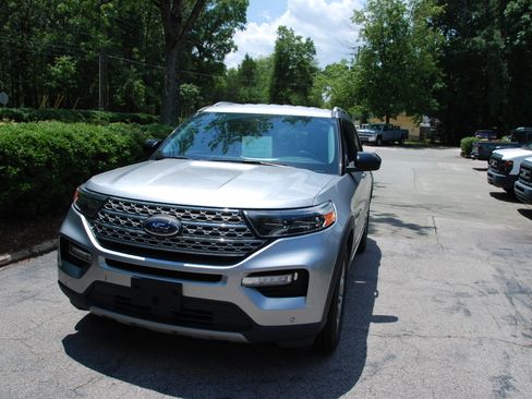 Used 2022 Ford Explorer 4WD Limited image 12