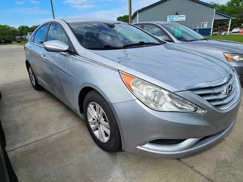 Used 2011 Hyundai Sonata GLS image 3