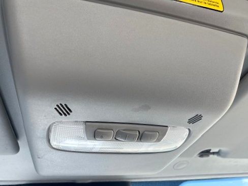 Used 2018 Ford Transit 250 138 RWD image 32
