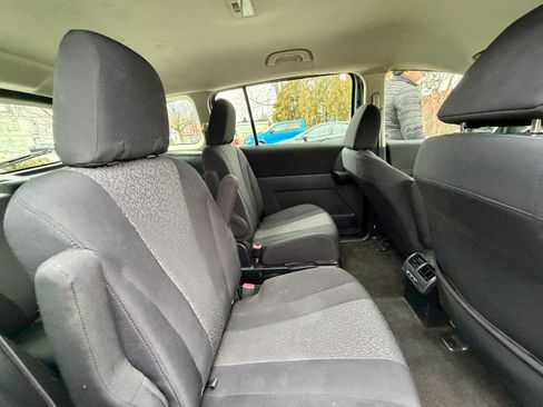 Used 2012 MAZDA MAZDA5 Sport image 19