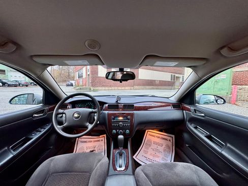 Used 2011 Chevrolet Impala image 11