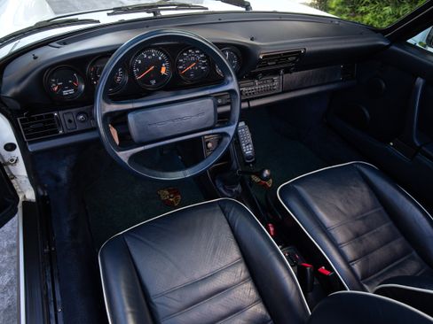 Used 1988 Porsche 911 Carrera image 19