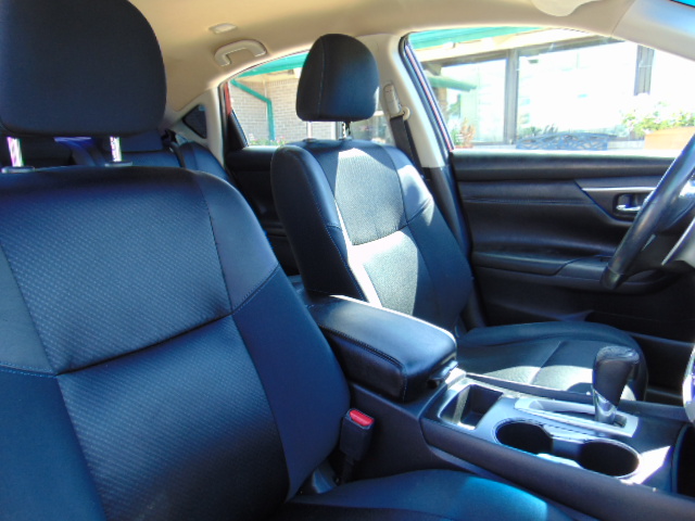 Used 2017 Nissan Altima SR FWD image 26