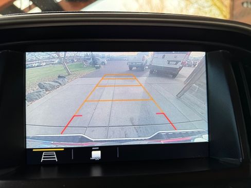 Used 2021 GMC Canyon Denali image 13