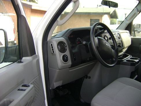 Used 2014 Ford E-350 and Econoline 350 XL image 11