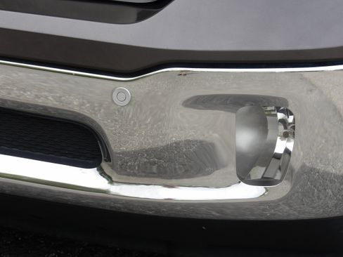 Used 2017 RAM 1500 Laramie image 10