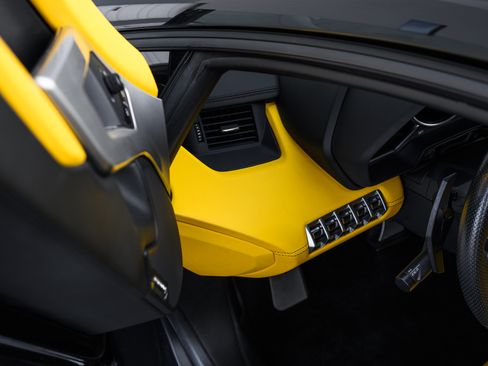 Used 2013 Lamborghini Aventador LP 700-4 image 33