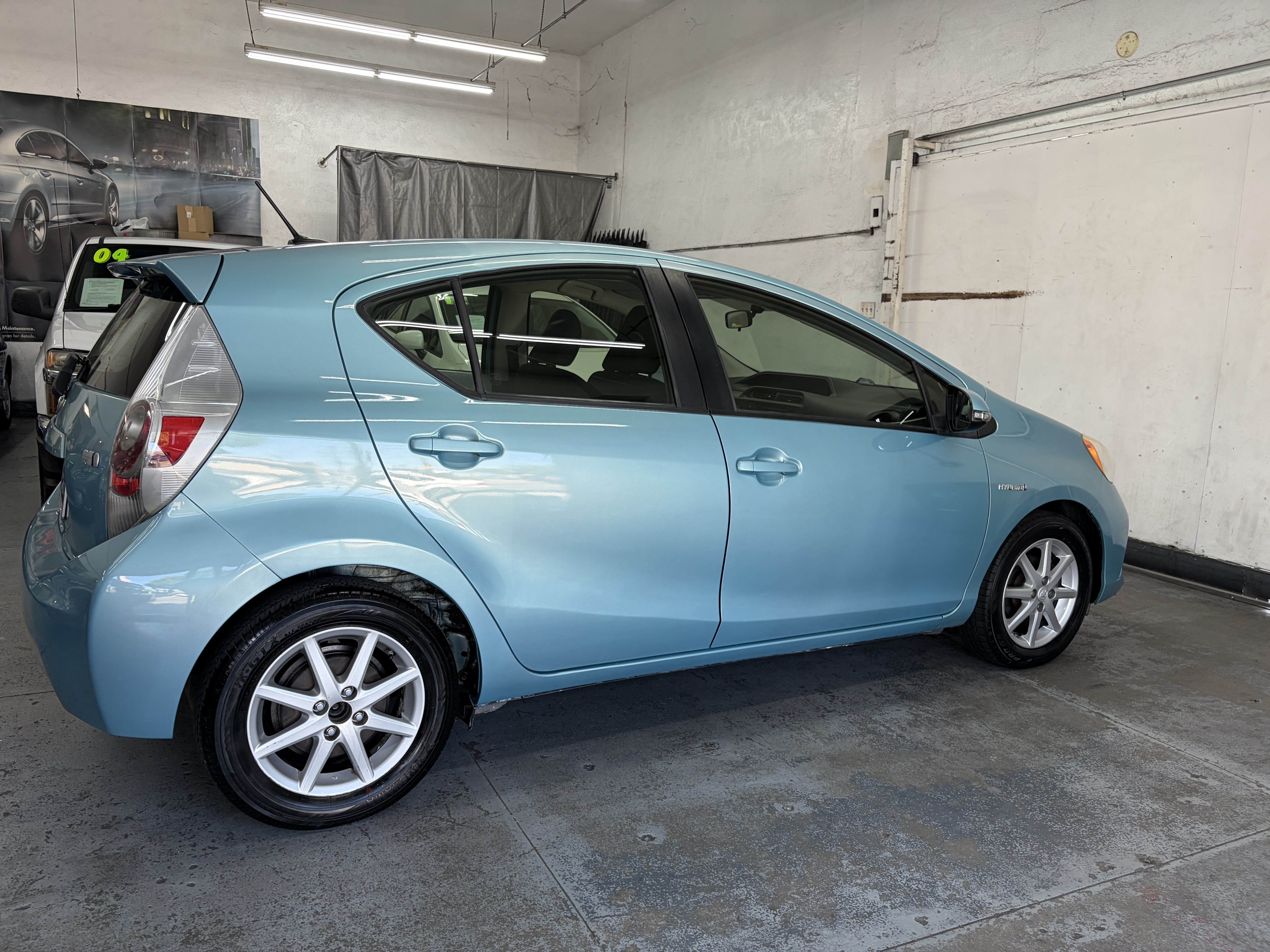 Used 2014 Toyota Prius C Three FWD image 8