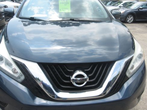 Used 2016 Nissan Murano AWD image 2