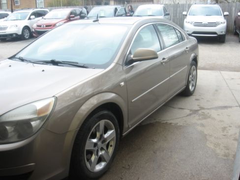 Used 2008 Saturn Aura XE image 1