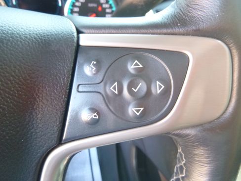 Used 2018 GMC Yukon Denali image 30