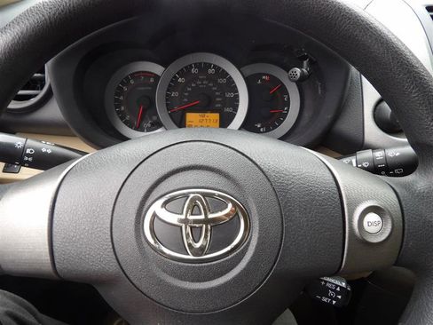 Used 2010 Toyota RAV4 image 24