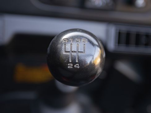 Used 1994 Land Rover Defender 90 AWD/4WD image 25