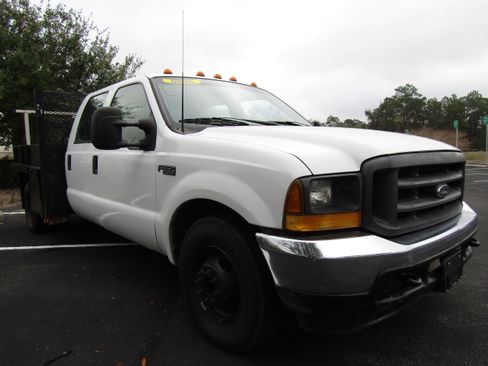Used 1999 Ford F350 XL image 7