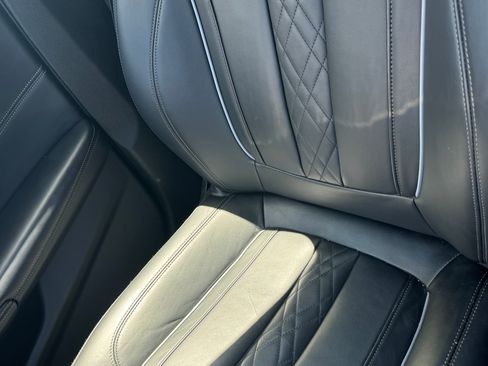 Used 2019 BMW M550i xDrive UNAVAIL AWD/4WD image 9