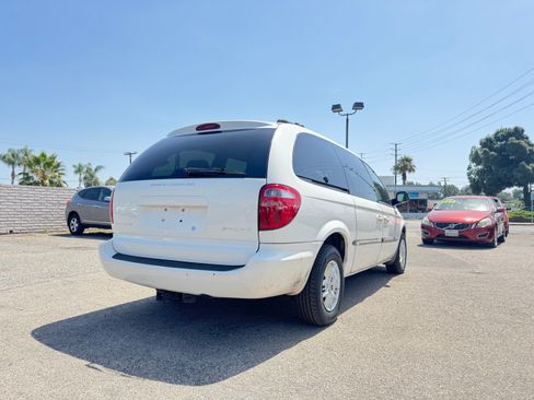 Used 2002 Dodge Grand Caravan Sport FWD image 8
