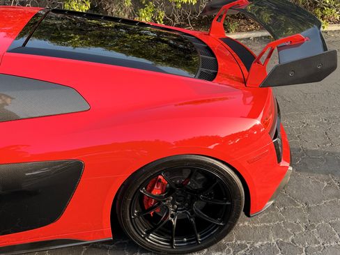 Used 2020 Audi R8 V10 performance image 5