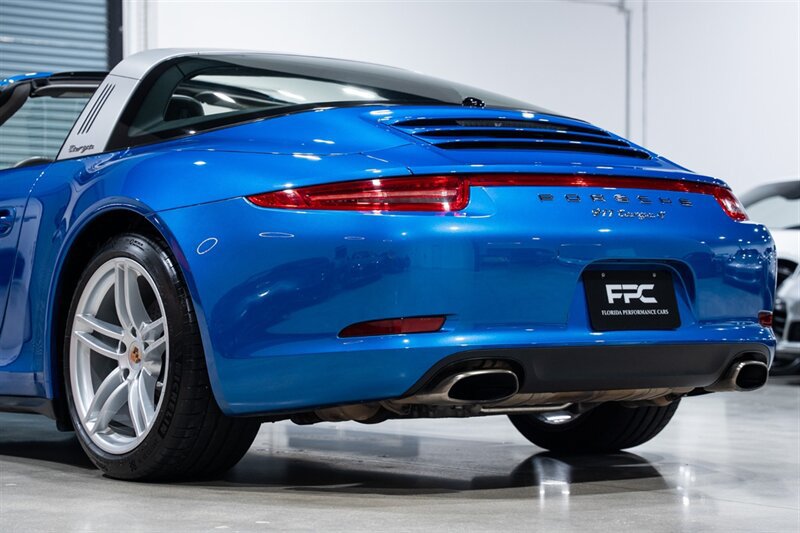 Used 2015 Porsche 911 Targa 4 AWD/4WD image 19