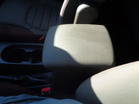 Used 2011 Nissan Frontier PRO-4X image 56