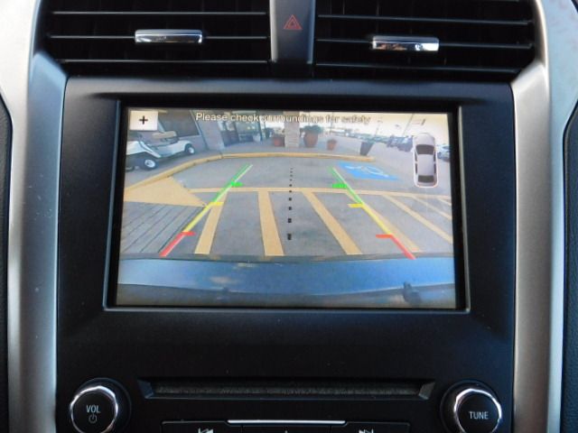 Used 2018 Ford Fusion SE FWD image 17