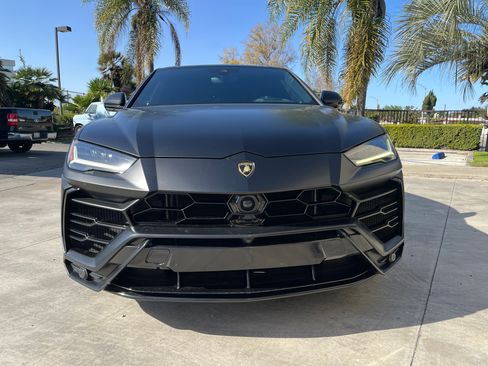 Used 2020 Lamborghini Urus image 8