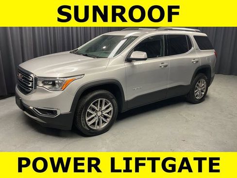 Used 2018 GMC Acadia SLE image 1