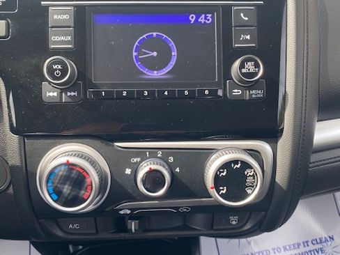 Used 2017 Honda Fit LX image 11