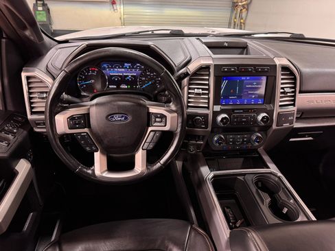 Used 2021 Ford F250 Platinum image 23