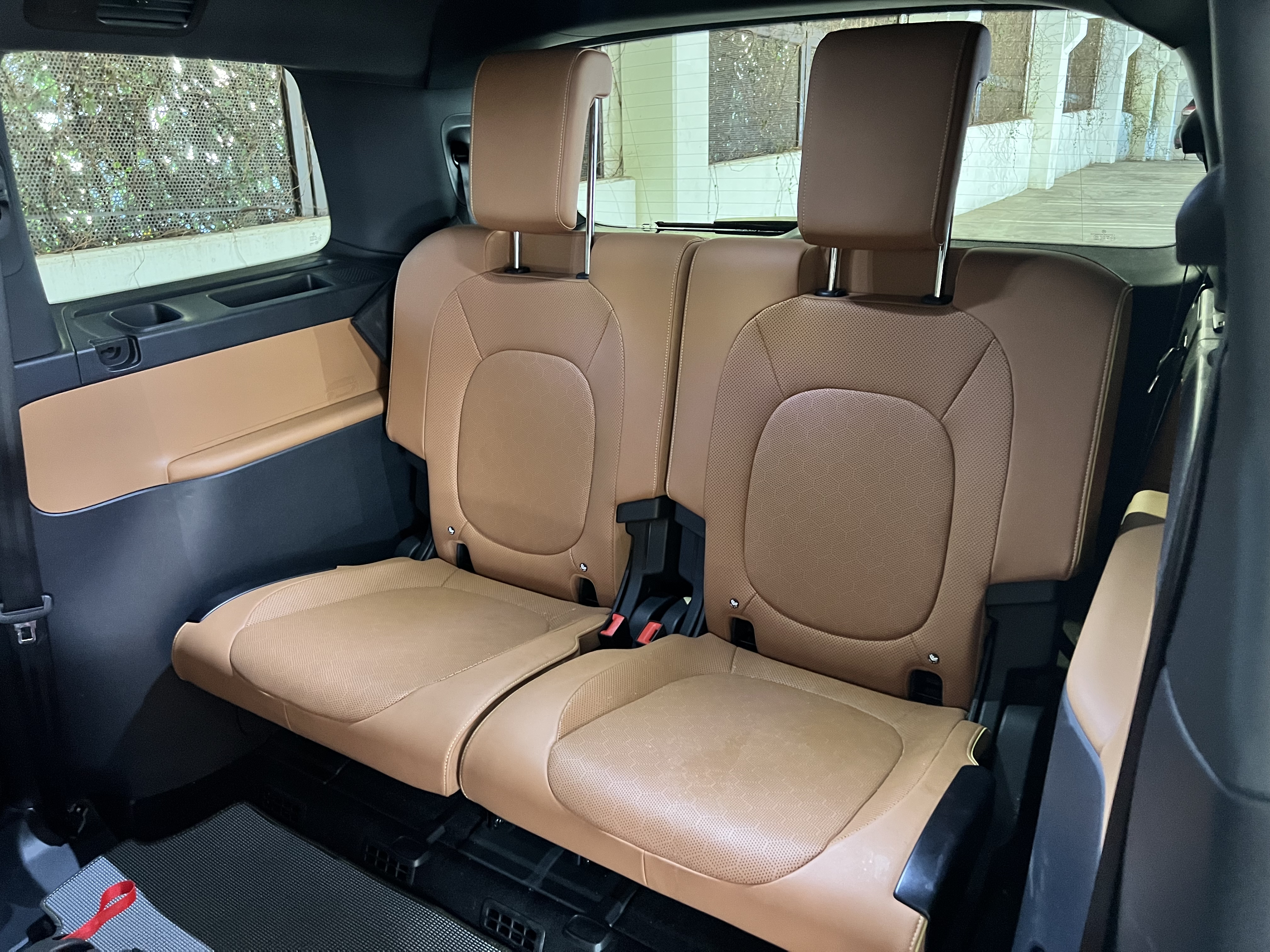 Used 2025 Volkswagen ID. Buzz Pro S Plus RWD image 18