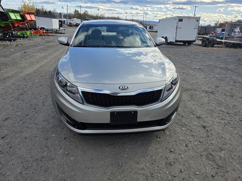 Used 2013 Kia Optima LX image 3