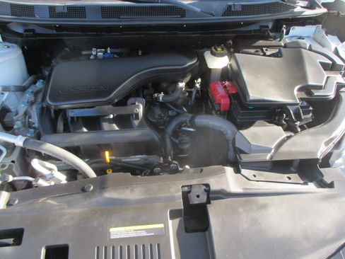Used 2020 Nissan Rogue Sport FWD image 17
