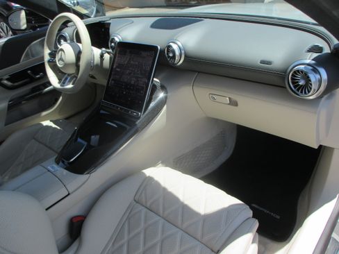 Used 2022 Mercedes-Benz SL 55 AMG 4MATIC image 4