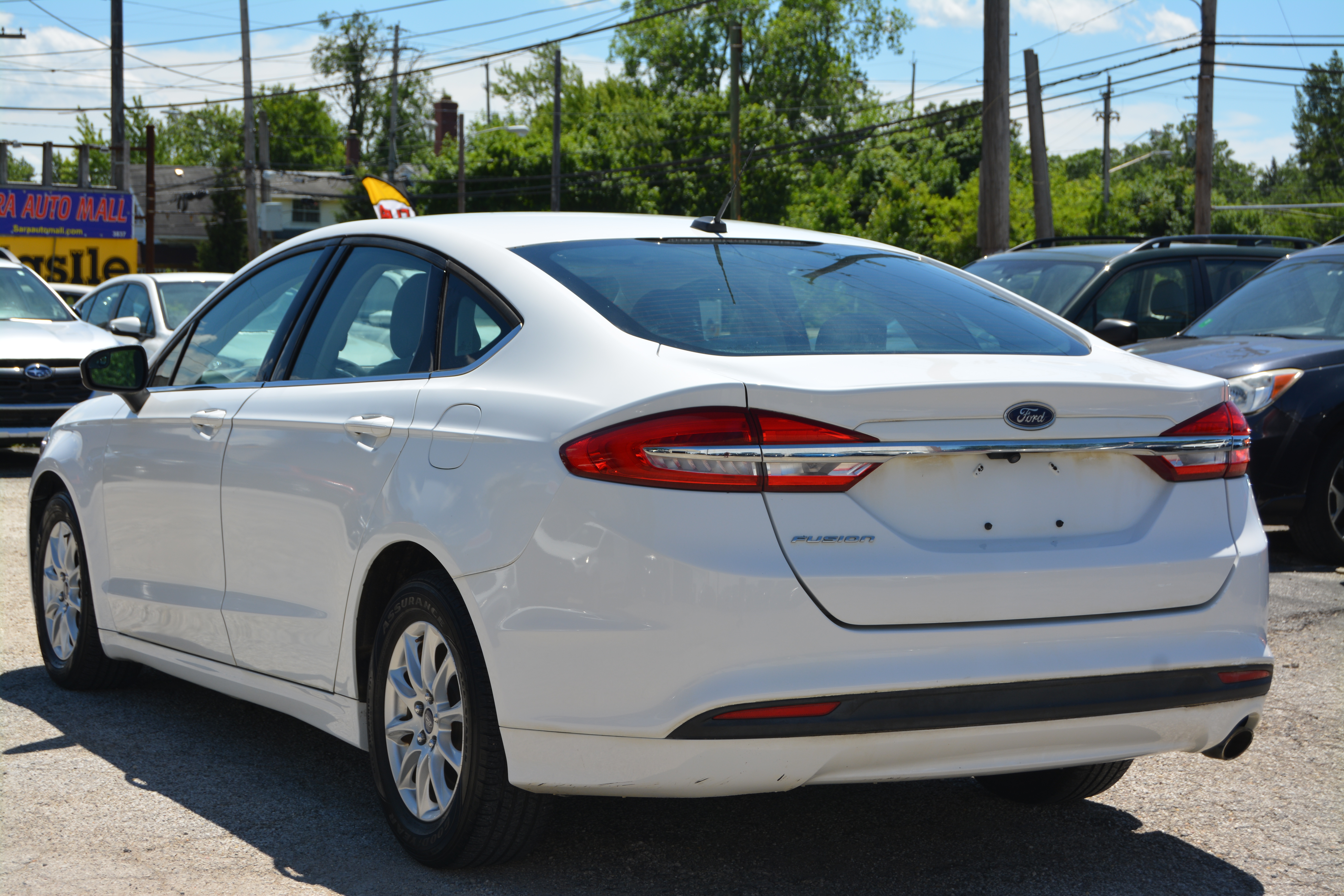 Used 2017 Ford Fusion S FWD image 5