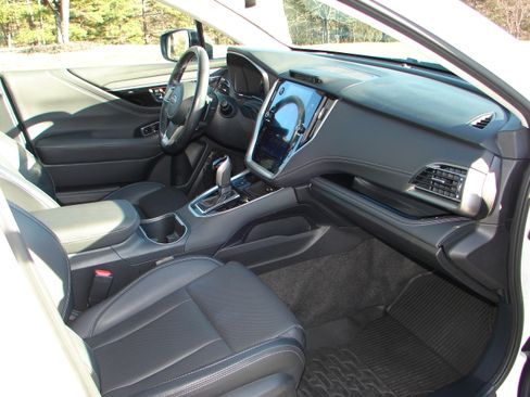 Used 2021 Subaru Outback Limited XT image 10