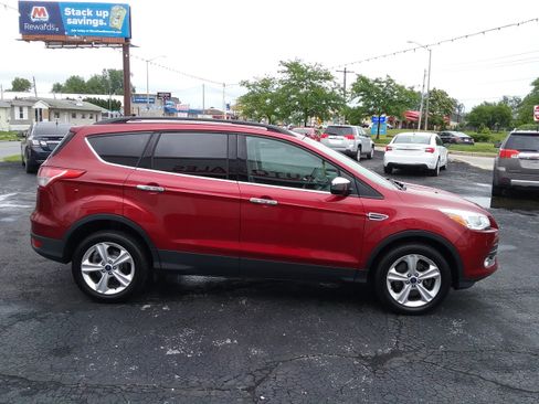Used 2016 Ford Escape SE image 32