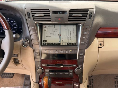 Used 2008 Lexus LS 460 image 10