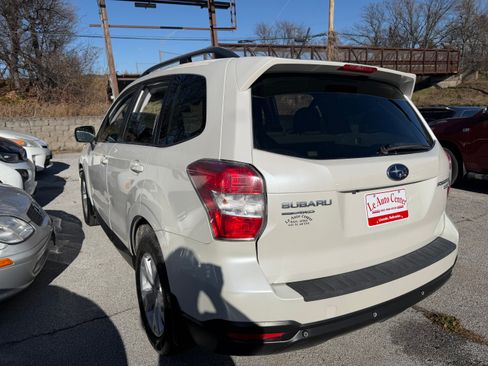 Used 2014 Subaru Forester 2.5i Touring image 4