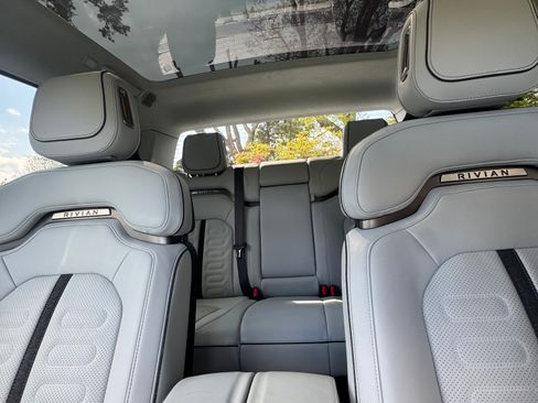 Used 2023 Rivian R1T AWD Adventure image 28