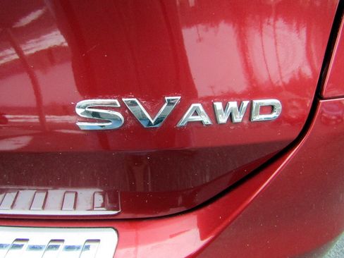 Used 2015 Nissan Rogue SV image 9