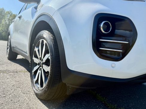 Used 2017 Kia Sportage AWD EX image 14