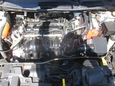 Used 2015 Ford Fiesta SE image 16
