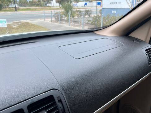 Used 2007 Chevrolet Uplander LS image 22