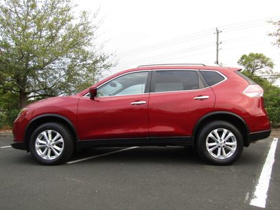 Used 2016 Nissan Rogue SV