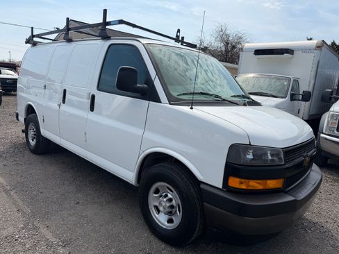 Used 2020 Chevrolet Express 2500 image 6