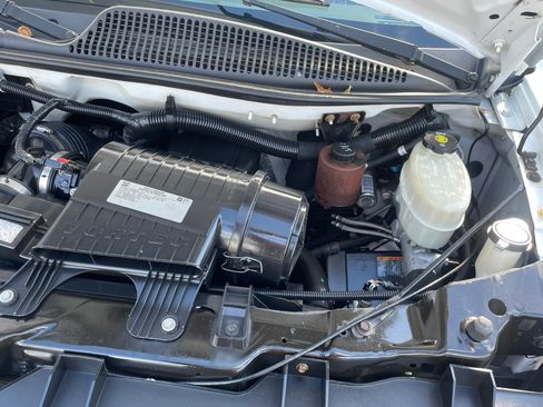 Used 2017 GMC Savana 2500 image 23